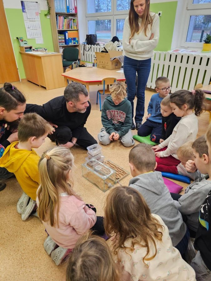 Dzieci podczas wspólnych zajęć w ZUD